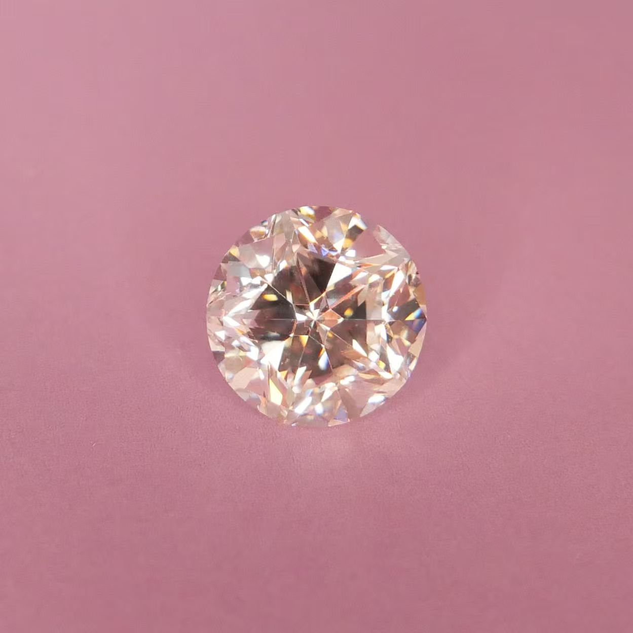 1.74ct round pentagon cut lab-grown Diamond