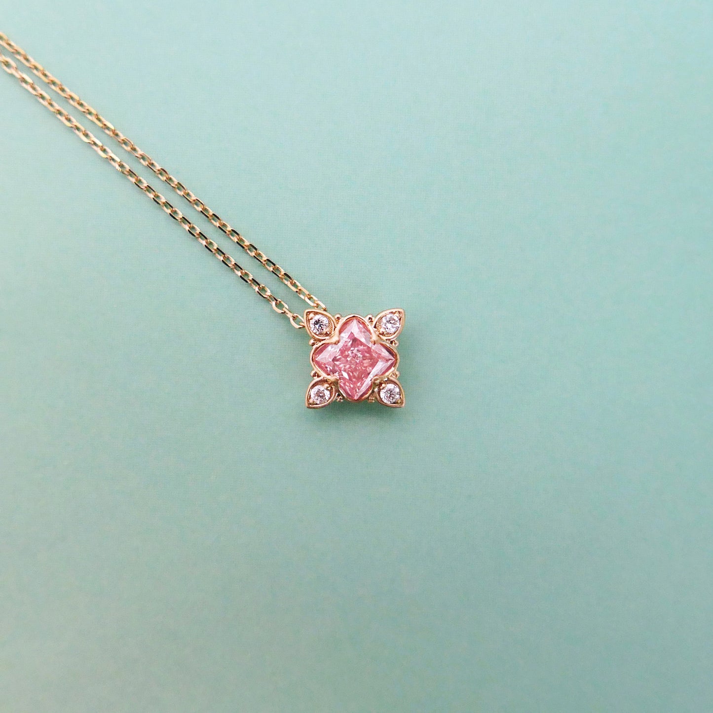 NEW | Pink Diamond 18kgold necklace