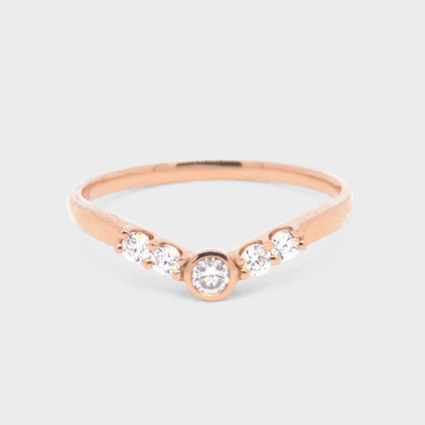 Five Diamonds V Contour Band