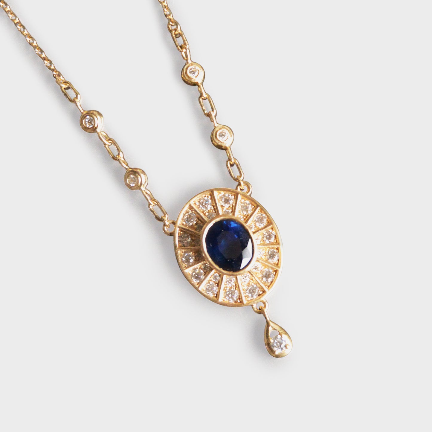 Stunning Sapphire Necklace