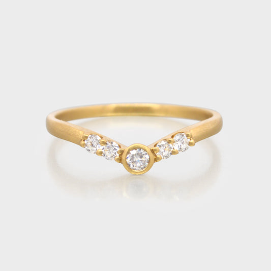 Five Diamonds V Contour Band